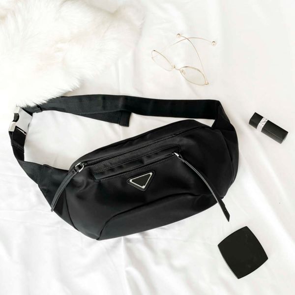 Designer luxuryDesigner bags Women men waist 2021 new fashion shoulder bag high quality nylon chest belt crossbody bag handbag Fannyback bumbag
Designer luxuryDesigner bags Women men waist 2021 new fashion shoulder bag high quality nylon chest belt crossbody bag handbag Fannyback bumbag