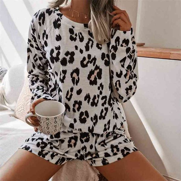 casual print women's two piece suit summer elastic waist leisure pajamas set 2 set o-neck sets for 210508, White
casual print women's two piece suit summer elastic waist leisure pajamas set 2 set o-neck sets for 210508, White