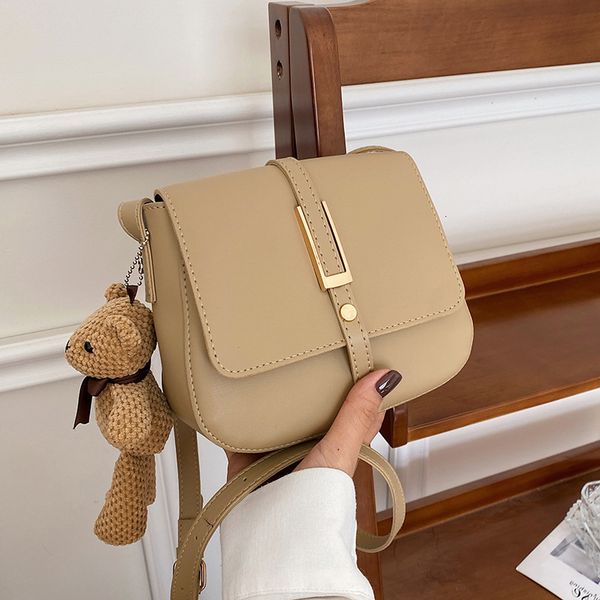 women's new fashion and foreign style in autumn winter 2021 bag simple single shoulder diagonal cross portable
women's new fashion and foreign style in autumn winter 2021 bag simple single shoulder diagonal cross portable