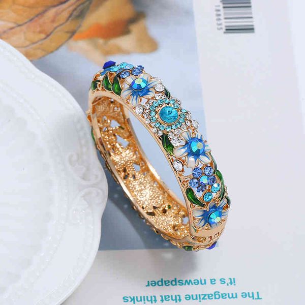 chinese style products cloisonne hollowed out bracelet ethnic diamond inlaid beijing korean version gift souvenir
chinese style products cloisonne hollowed out bracelet ethnic diamond inlaid beijing korean version gift souvenir
