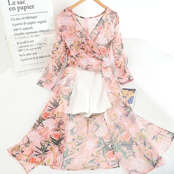 women's tracksuits temperament matching sets long sleeve v neck irregular shirt dress floral print white wide leg shorts fashion retro, Gray
women's tracksuits temperament matching sets long sleeve v neck irregular shirt dress floral print white wide leg shorts fashion retro, Gray