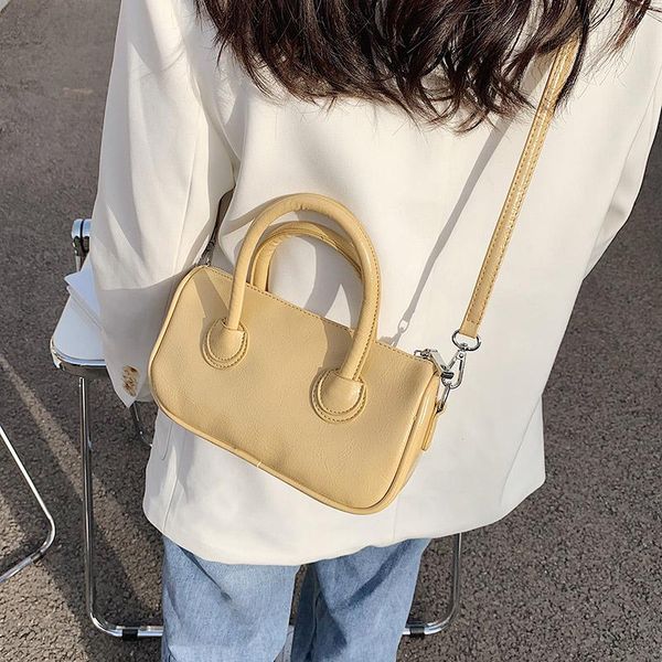 cross body pu leather women single shoulder messenger bags simple fashion ladies small tote purse handbags solid color female crossbody bag
cross body pu leather women single shoulder messenger bags simple fashion ladies small tote purse handbags solid color female crossbody bag