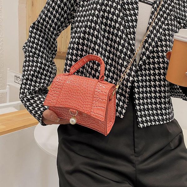evening bags small handbags for women 2021 luxury designer cute mini shoulder bag with chain white yellow blue alligator female sling
evening bags small handbags for women 2021 luxury designer cute mini shoulder bag with chain white yellow blue alligator female sling