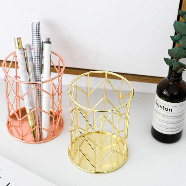 bathroom storage & organization cosmetics deskbox cylindrical lipstick brush pen bag iron metal
bathroom storage & organization cosmetics deskbox cylindrical lipstick brush pen bag iron metal