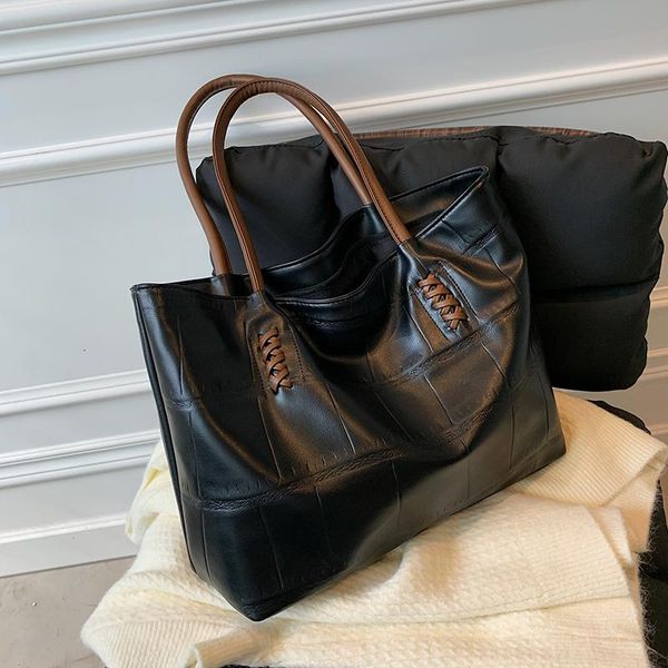 evening bags design large-capacity bag 2021 female autumn retro shoulder commuter casual tote width: 37cm
evening bags design large-capacity bag 2021 female autumn retro shoulder commuter casual tote width: 37cm