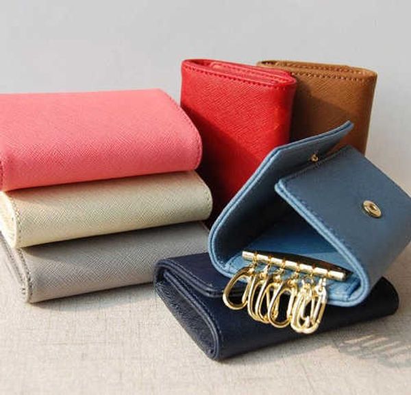 wholesale designer key purse for men multicolor leather designer short wallet six key holder for women classic zipper pocket key chain, Red;blue
wholesale designer key purse for men multicolor leather designer short wallet six key holder for women classic zipper pocket key chain, Red;blue