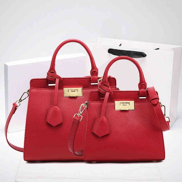 bride's wedding women's 2021 new limited yangqi net red portable messenger bag
bride's wedding women's 2021 new limited yangqi net red portable messenger bag