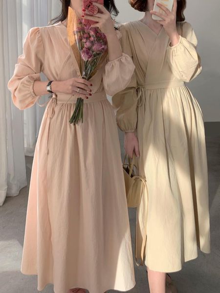 casual dresses autumn women korean chic minimalist robe temperament v-neck dress cross waist one piece mid-length puff sleeve vestidos, Black;gray
casual dresses autumn women korean chic minimalist robe temperament v-neck dress cross waist one piece mid-length puff sleeve vestidos, Black;gray