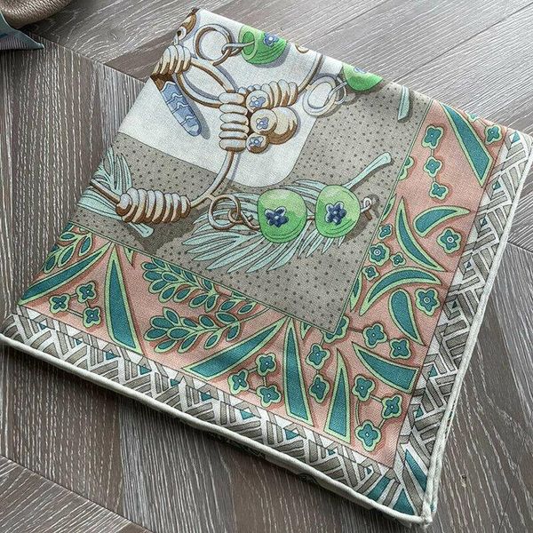 scarves 70% cashmere 30% silk scarf women vintage ethnic tribal style shawl stole jewelry kerchief large blanket bandana 135*135cm, Blue;gray
scarves 70% cashmere 30% silk scarf women vintage ethnic tribal style shawl stole jewelry kerchief large blanket bandana 135*135cm, Blue;gray