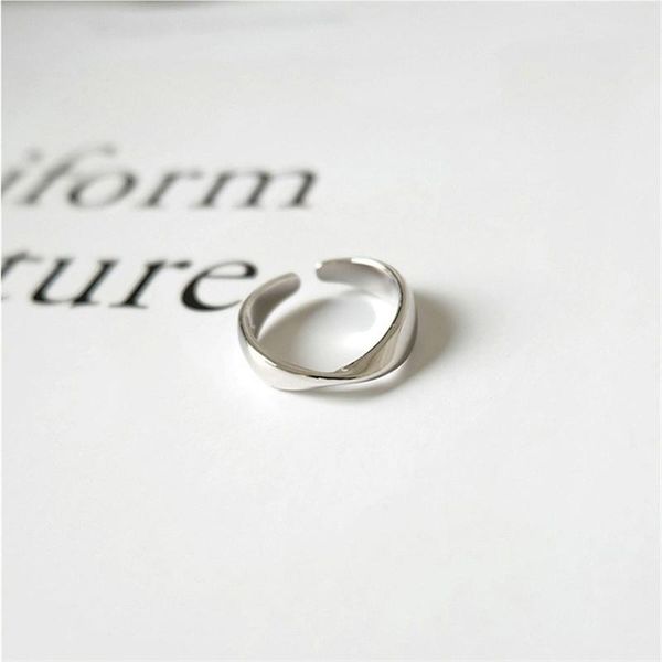 miuoxion wholesale retro plain circle cross ring simple fashion jewelry for women feature namour charm gift all seasons wedding rings, Slivery;golden
miuoxion wholesale retro plain circle cross ring simple fashion jewelry for women feature namour charm gift all seasons wedding rings, Slivery;golden