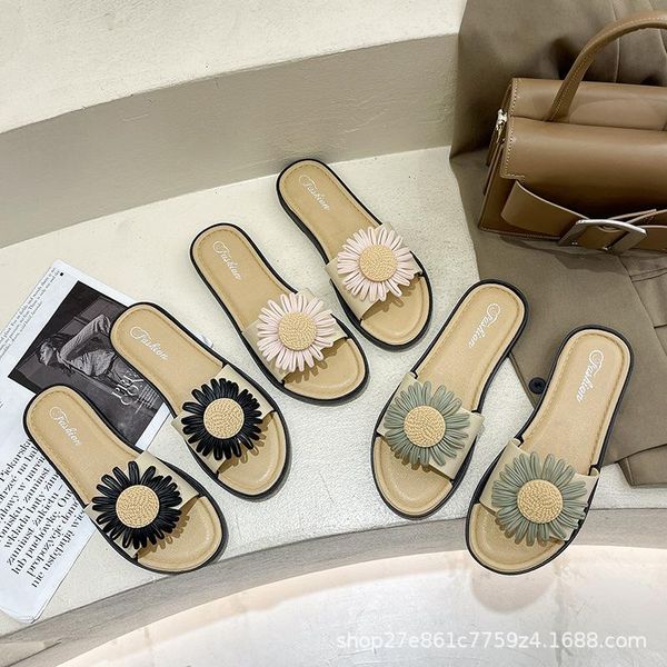 slippers 2021 women's summer shoes sunflower fashion versatile flat bottom anti slip flower wear sandals, Black
slippers 2021 women's summer shoes sunflower fashion versatile flat bottom anti slip flower wear sandals, Black