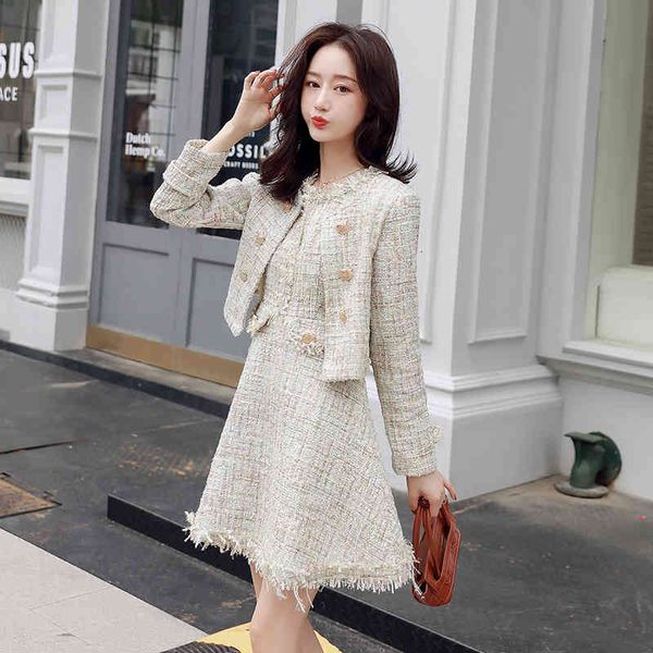 skirts wet autumn winter women's wool suits 2 piece of large bowknot beads tweed short coat + high waist mini dress, Black
skirts wet autumn winter women's wool suits 2 piece of large bowknot beads tweed short coat + high waist mini dress, Black
