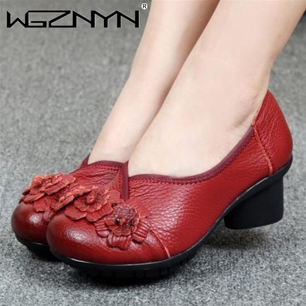 handmade retro flower mom shoes women genuine leather flats comfortable loafers female summer runway shoes woman moccasins 2022, Black
handmade retro flower mom shoes women genuine leather flats comfortable loafers female summer runway shoes woman moccasins 2022, Black