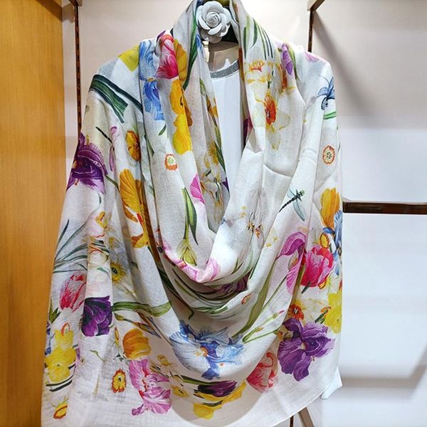 scarves high-end elegant women's exquisit floral print quality super fine pure cashmere thin beard edge soft warm long scarf shawl, Blue;gray
scarves high-end elegant women's exquisit floral print quality super fine pure cashmere thin beard edge soft warm long scarf shawl, Blue;gray