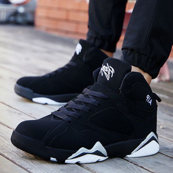 autumn and winter men's shoes high students' leisure aj sports basketball korean fashion plush cotton, Black
autumn and winter men's shoes high students' leisure aj sports basketball korean fashion plush cotton, Black