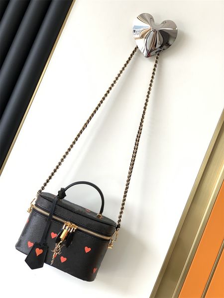 saddle lady fashion handbags shoulder bags cross body clutch totes classic retro all-match round barrel messenger drew casual plain handbag
saddle lady fashion handbags shoulder bags cross body clutch totes classic retro all-match round barrel messenger drew casual plain handbag