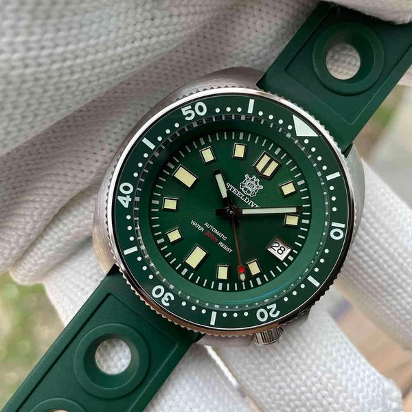 steeldive sd1970 men's abalone classic wristwatch super swiss luminous japan nh35 movement 200m waterproof 316l case dive watch, Silver
steeldive sd1970 men's abalone classic wristwatch super swiss luminous japan nh35 movement 200m waterproof 316l case dive watch, Silver