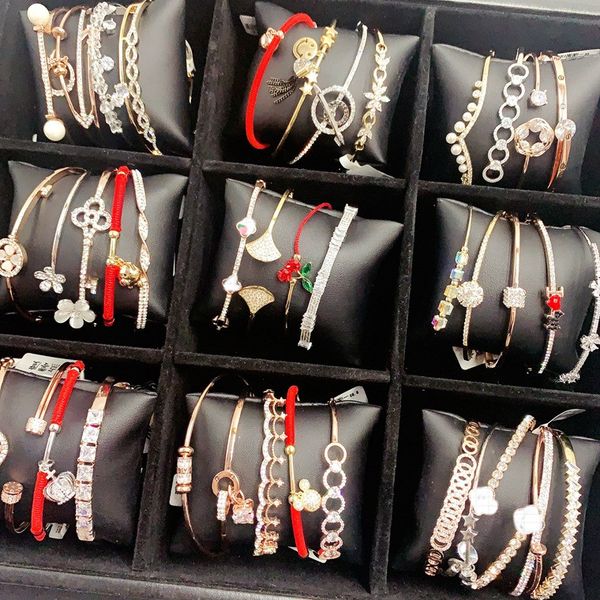 fashion crystals love bracelets for woman luxury diamond bangle cubic zirconia couple wedding jewelry mixed styles gift party, Black
fashion crystals love bracelets for woman luxury diamond bangle cubic zirconia couple wedding jewelry mixed styles gift party, Black
