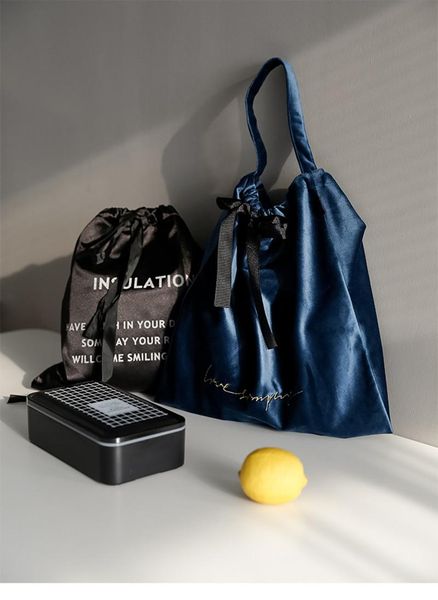 dinnerware sets velvet insulation lunch bag simple and elegant fashion box insulated lightweight shopping
dinnerware sets velvet insulation lunch bag simple and elegant fashion box insulated lightweight shopping
