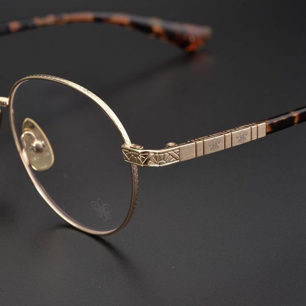 designer sunglasses japanese literature art model plate medium gold carved pure titanium round spectacle frame men's and women's m, White;black
designer sunglasses japanese literature art model plate medium gold carved pure titanium round spectacle frame men's and women's m, White;black