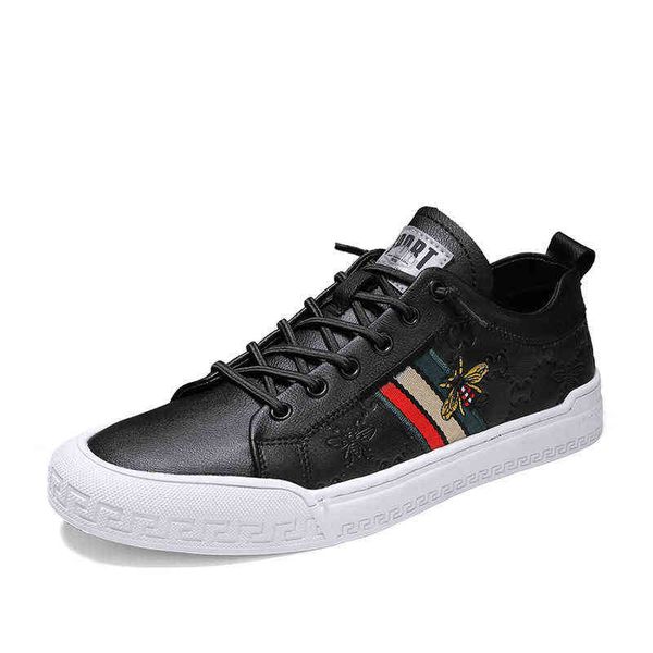 men's shoes spring and summer trend men's casual leather versatile korean small white fashion breathable four seasons board, Black
men's shoes spring and summer trend men's casual leather versatile korean small white fashion breathable four seasons board, Black