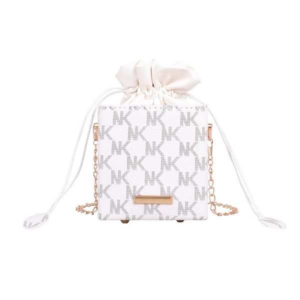 evening bags women letters print shoulder casual small crossbody pu handbags drawstring chain box
evening bags women letters print shoulder casual small crossbody pu handbags drawstring chain box