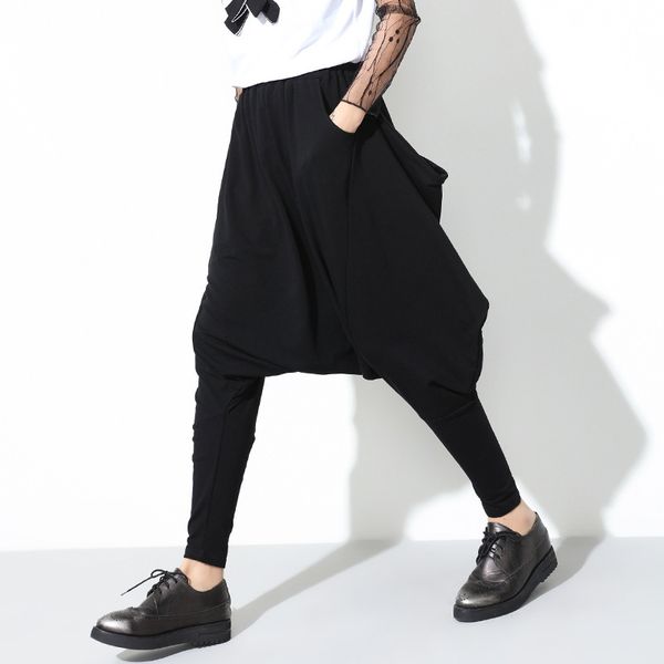 pants trousers 2021 women's fashion brand street hip hop off the shelf design, Black;white
pants trousers 2021 women's fashion brand street hip hop off the shelf design, Black;white