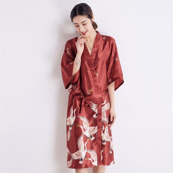 women's sleepwear summer bathrobe women satin silk robe night robes grow bridesmaid kimono robse loose loungewear plus size -xxl, Black;red
women's sleepwear summer bathrobe women satin silk robe night robes grow bridesmaid kimono robse loose loungewear plus size -xxl, Black;red
