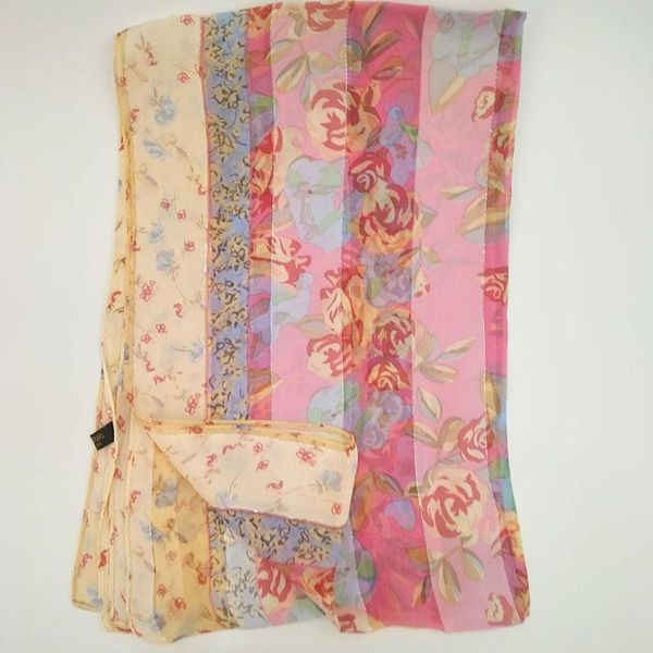 scarves high-quality fabrics comfortable and skin-friendly natural silk scarf clean stripes, Blue;gray
scarves high-quality fabrics comfortable and skin-friendly natural silk scarf clean stripes, Blue;gray