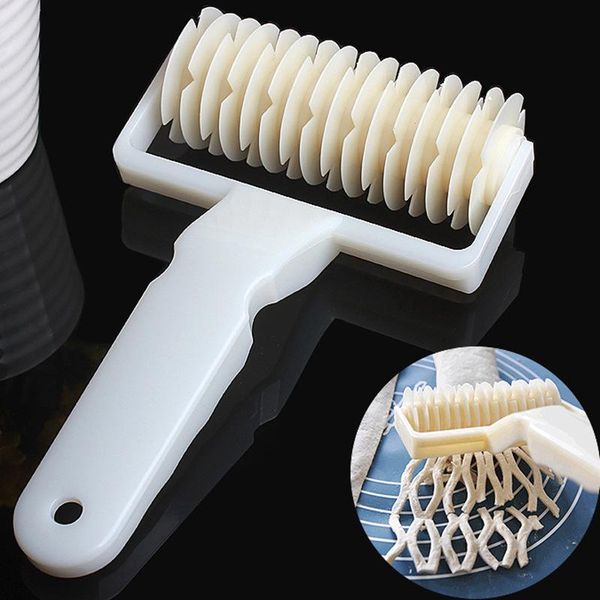 plastic net roller cutter cookies baking tools pizza pie hemming & pastry 
plastic net roller cutter cookies baking tools pizza pie hemming & pastry