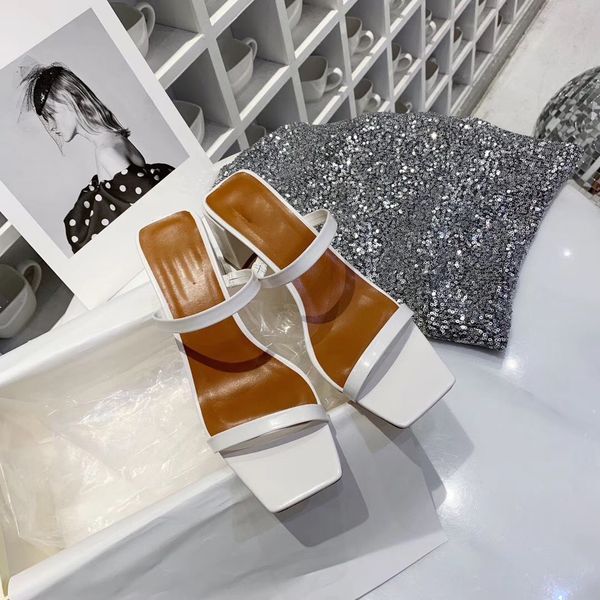 gladiator new fashion summer casual white classics sandals patent leather easy to wear and take off women's thick bottom outdoor shoes, Black
gladiator new fashion summer casual white classics sandals patent leather easy to wear and take off women's thick bottom outdoor shoes, Black