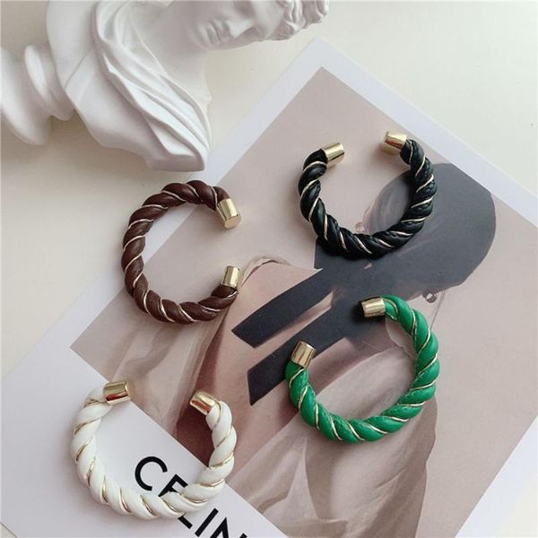bangle round shape opening high fashion jewelry bracelet for women genuine leather, Black
bangle round shape opening high fashion jewelry bracelet for women genuine leather, Black