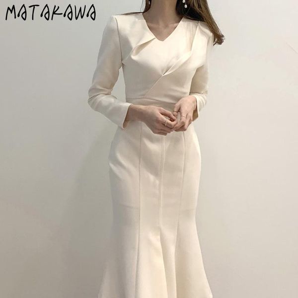casual dresses matakawa woman dress autumn korean elegant slim v neck pleated high waist vestidos solid long sleeve fashion mermaid, Black;gray
casual dresses matakawa woman dress autumn korean elegant slim v neck pleated high waist vestidos solid long sleeve fashion mermaid, Black;gray