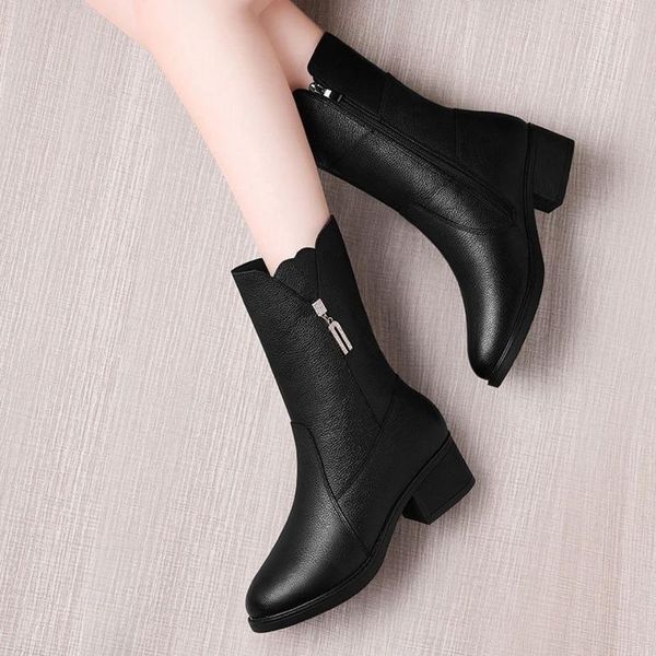 true soft leather tube boots women's autumn and winter velvet padded warm with thick heels cotton, Black
true soft leather tube boots women's autumn and winter velvet padded warm with thick heels cotton, Black