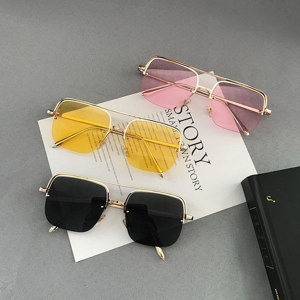 sunglasses european and american glasses square cut edge internet-famous trendy sea foreign film metal frame, White;black
sunglasses european and american glasses square cut edge internet-famous trendy sea foreign film metal frame, White;black