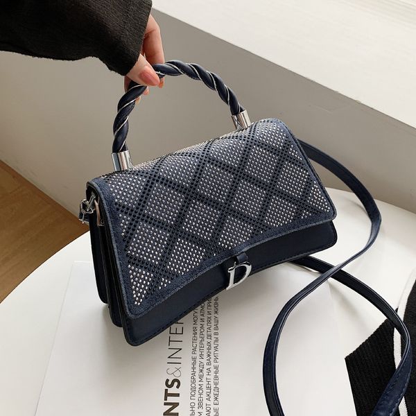 2022 factory wholesale new popular ins net red female fashion korean version fashionable bright diamond portable small bag single shoulder m
2022 factory wholesale new popular ins net red female fashion korean version fashionable bright diamond portable small bag single shoulder m