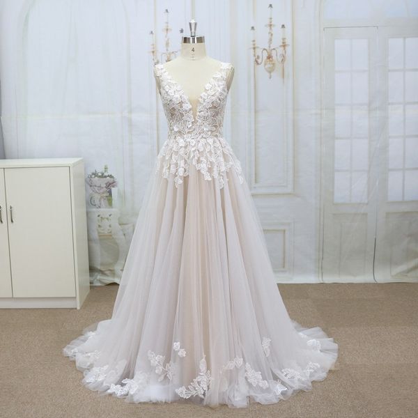 vestido de noiva 2021 new arrive french lace with soft a line skirt wedding dress applique ball gown vintage tulle bride dresses, White
vestido de noiva 2021 new arrive french lace with soft a line skirt wedding dress applique ball gown vintage tulle bride dresses, White