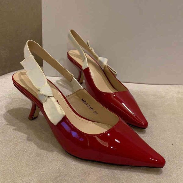 high-heeled shoes fashion women's sandals leather designer style bow middle heel temperament patent summer 35-41, Black
high-heeled shoes fashion women's sandals leather designer style bow middle heel temperament patent summer 35-41, Black