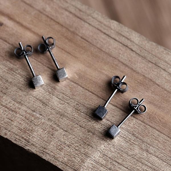 stud s925 sterling silver cool uninlaid anti-allergy small earrings oxidation black simple men and women, Golden;silver