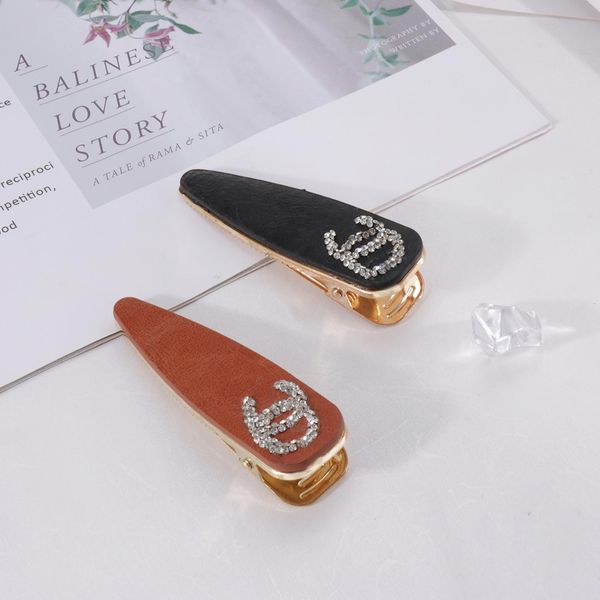 barrettes hairpin 2021 high-end duckbill clip alloy head xiaoxiangfeng pu korean version simple high-grade hair accessories headdress women, Golden;silver
barrettes hairpin 2021 high-end duckbill clip alloy head xiaoxiangfeng pu korean version simple high-grade hair accessories headdress women, Golden;silver