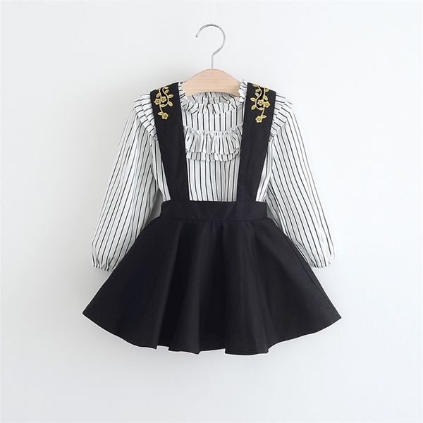 arrivals winter children sets long sleeve ruffles striped t-shirt suspender skirt casual 2pcs girls clothes 2-7t 210629, White
arrivals winter children sets long sleeve ruffles striped t-shirt suspender skirt casual 2pcs girls clothes 2-7t 210629, White