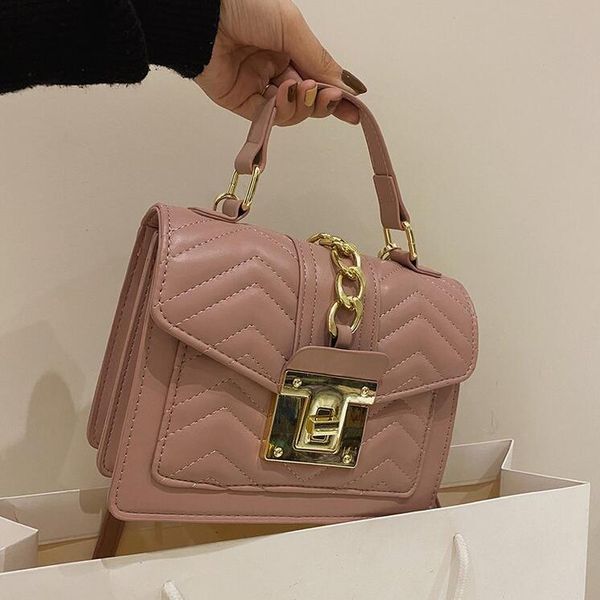 wholesale ladies leather bags elegant and versatile corduroy clutch bag street trend car sewing stripe handbag clamshell chain decorative bu
wholesale ladies leather bags elegant and versatile corduroy clutch bag street trend car sewing stripe handbag clamshell chain decorative bu
