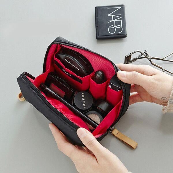 cosmetic bags & cases mini small girls bag portable and hand-held korean simple fashion storage
cosmetic bags & cases mini small girls bag portable and hand-held korean simple fashion storage