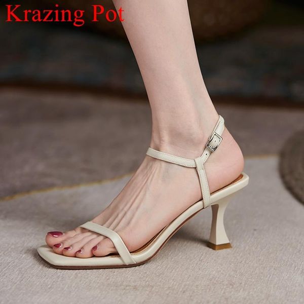 dress shoes krazing pot 2021 cow leather peep toe high heel concise elegant summer gladiator party solid office lady women sandals l77, Black
dress shoes krazing pot 2021 cow leather peep toe high heel concise elegant summer gladiator party solid office lady women sandals l77, Black