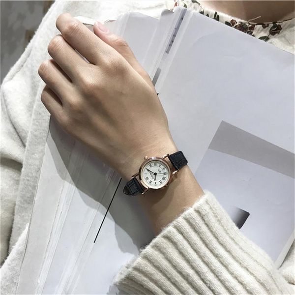 wristwatches vintage retro watches women 2021 fashion casual small ladies qualities roma scale bamboo knot leather woman clock, Slivery;brown
wristwatches vintage retro watches women 2021 fashion casual small ladies qualities roma scale bamboo knot leather woman clock, Slivery;brown