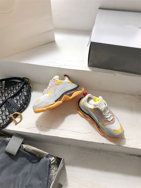 men women white black triple s low make old sneaker soles boots shoes sports casual shoe chaussures 35-45
men women white black triple s low make old sneaker soles boots shoes sports casual shoe chaussures 35-45
