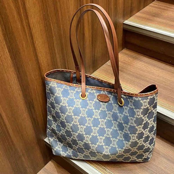 evening bags cowboy tote autumn and winter high-capacity printed medieval single shoulder wristlet
evening bags cowboy tote autumn and winter high-capacity printed medieval single shoulder wristlet