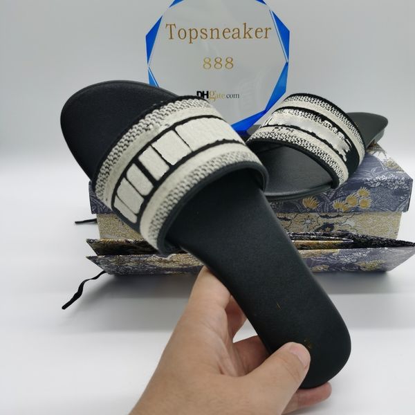 designer new 2022 women slippers classics slides fahsion summer girls beach black white red flip flops floral brocade gear bottoms sandals
designer new 2022 women slippers classics slides fahsion summer girls beach black white red flip flops floral brocade gear bottoms sandals