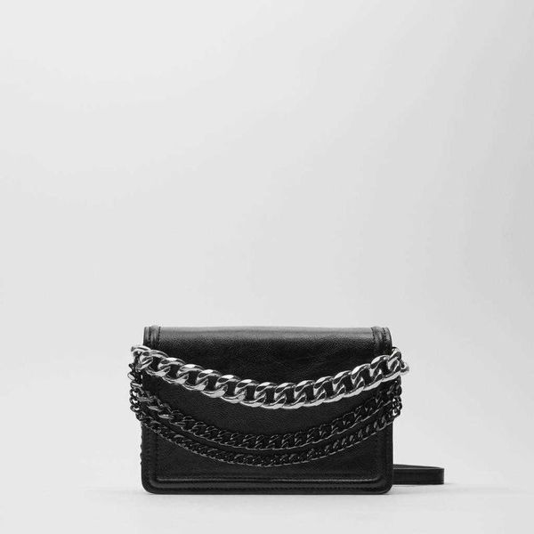 evening bags women's bag, shoulder strap and black chain decoration, retro fashion atmosphere, novel style
evening bags women's bag, shoulder strap and black chain decoration, retro fashion atmosphere, novel style