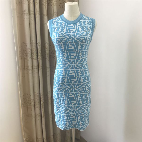 2021 summer new fashion irregular f letter round neck sleeveless slim fitting ice silk sweater dress, White
2021 summer new fashion irregular f letter round neck sleeveless slim fitting ice silk sweater dress, White